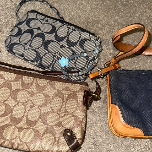 3 Coach mini bags bundle 🤎 - Picture 4 of 4